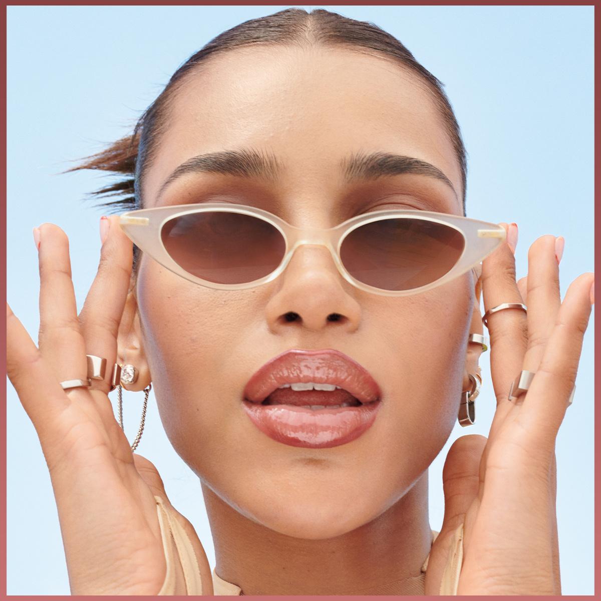 Maybelline New York Lifter Liner Lip Liner - Precise Definition, Long-Lasting, Jojoba Oil & Hyaluronic Acid